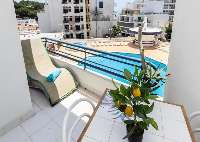 Akisol Albufeira Getaway * Olhos de Água